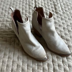 Jeffrey Campbell Cromwell Bootie